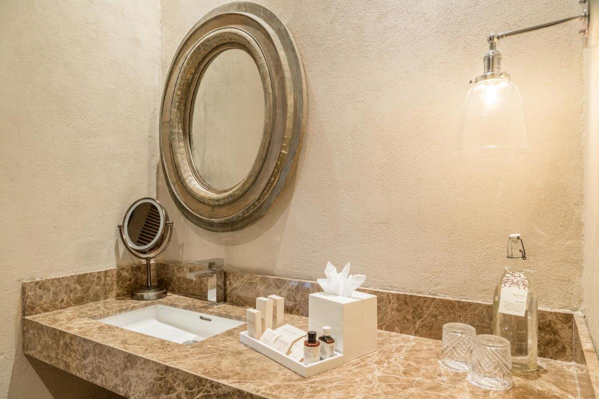 Bastión Luxury Hotel