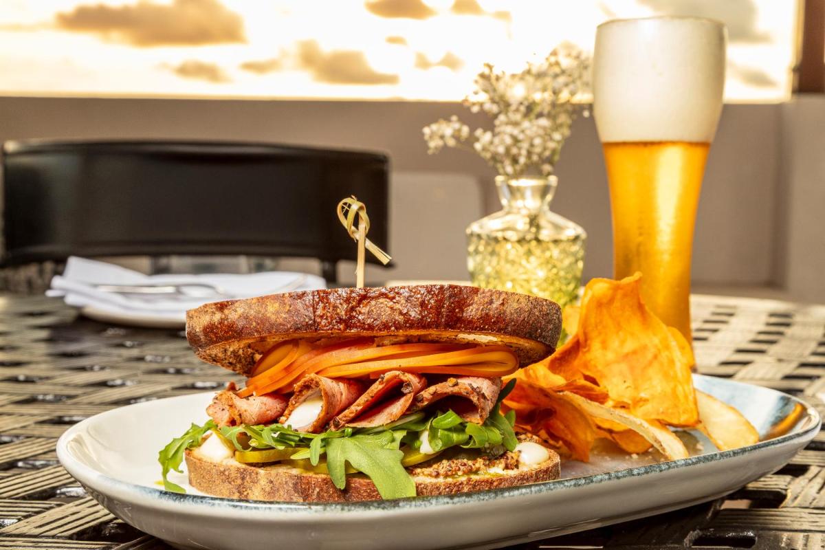 Bastión Luxury Hotel