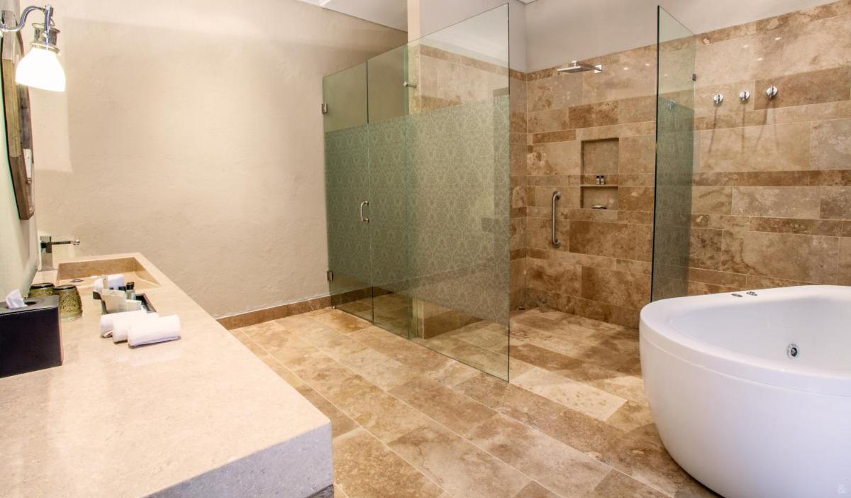 Bastión Luxury Hotel
