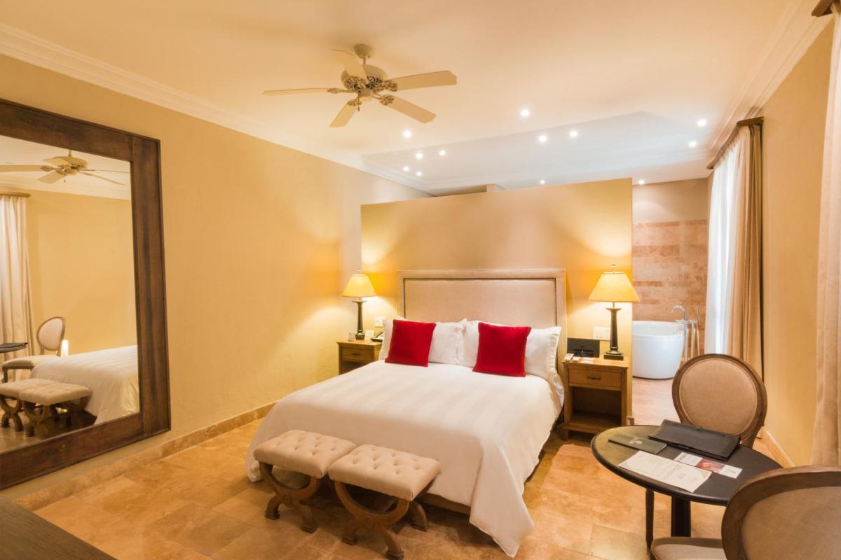 Bastión Luxury Hotel