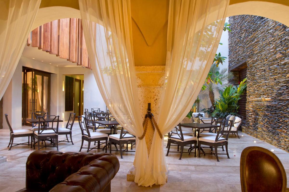Bastión Luxury Hotel