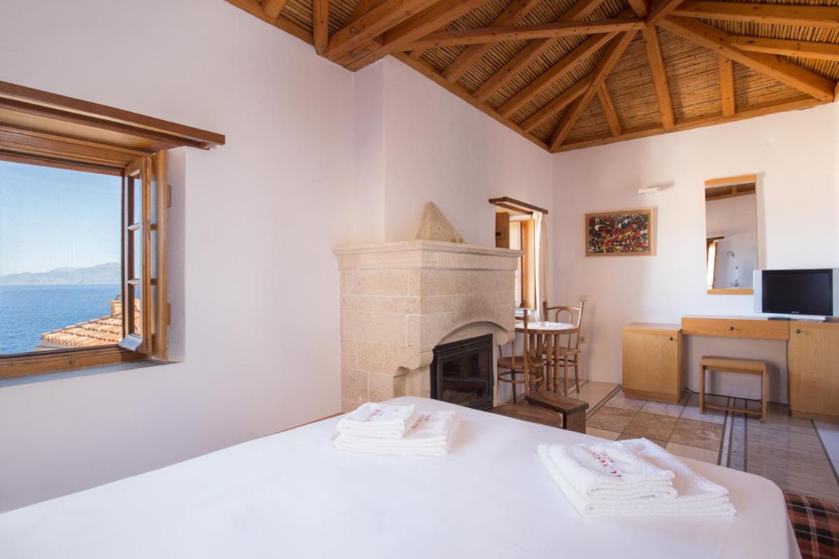 Bastione Malvasia Hotel (ex New Malvasia)