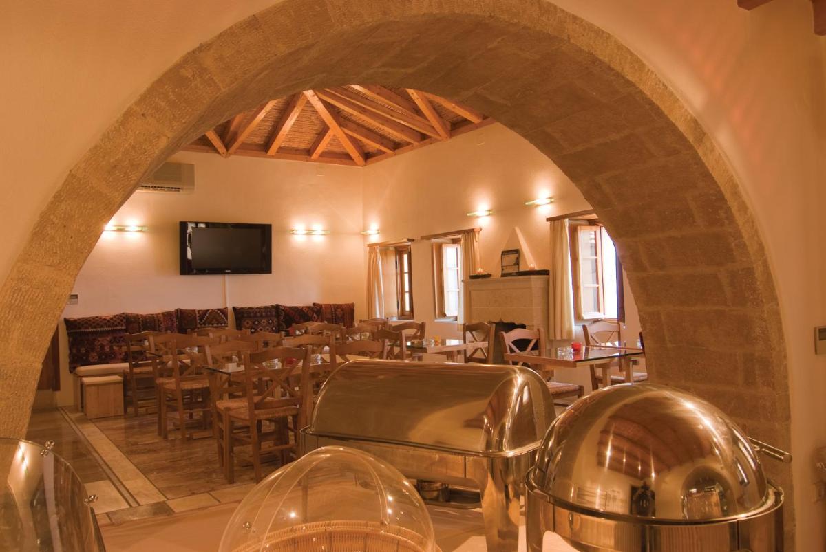 Bastione Malvasia Hotel (ex New Malvasia)