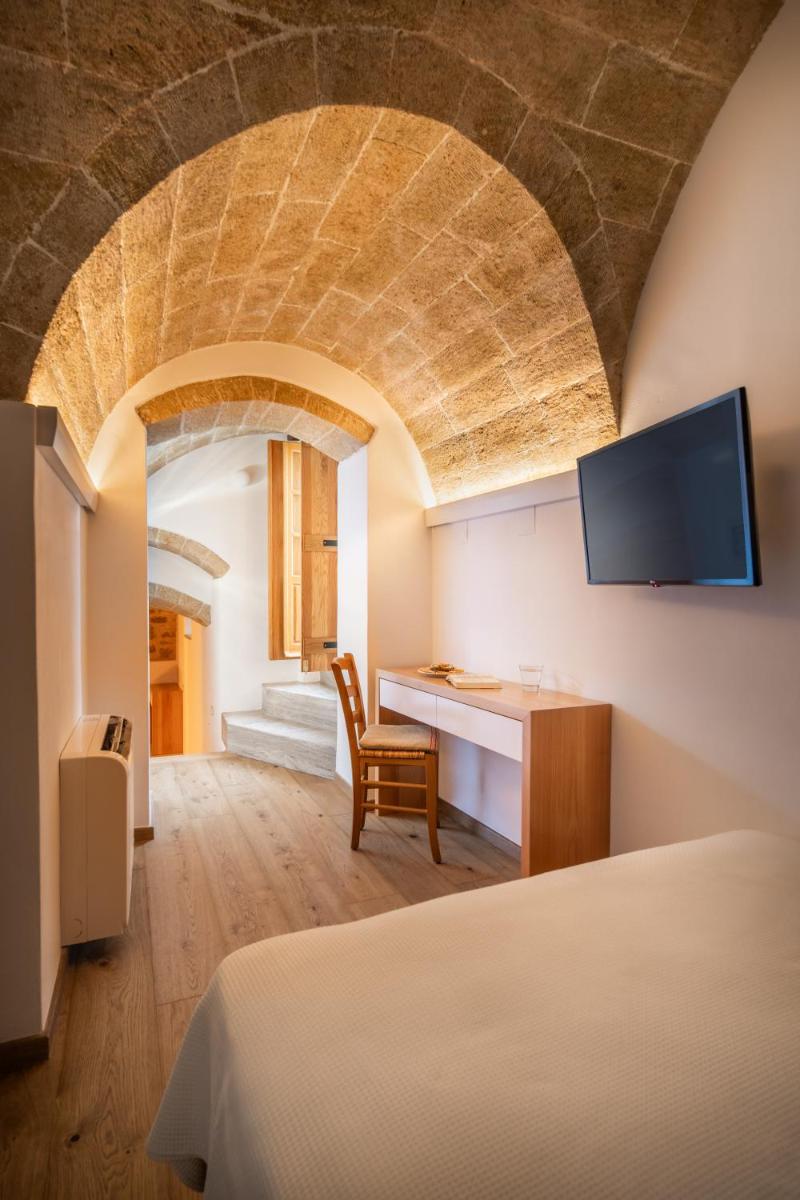 Bastione Malvasia Hotel (ex New Malvasia)