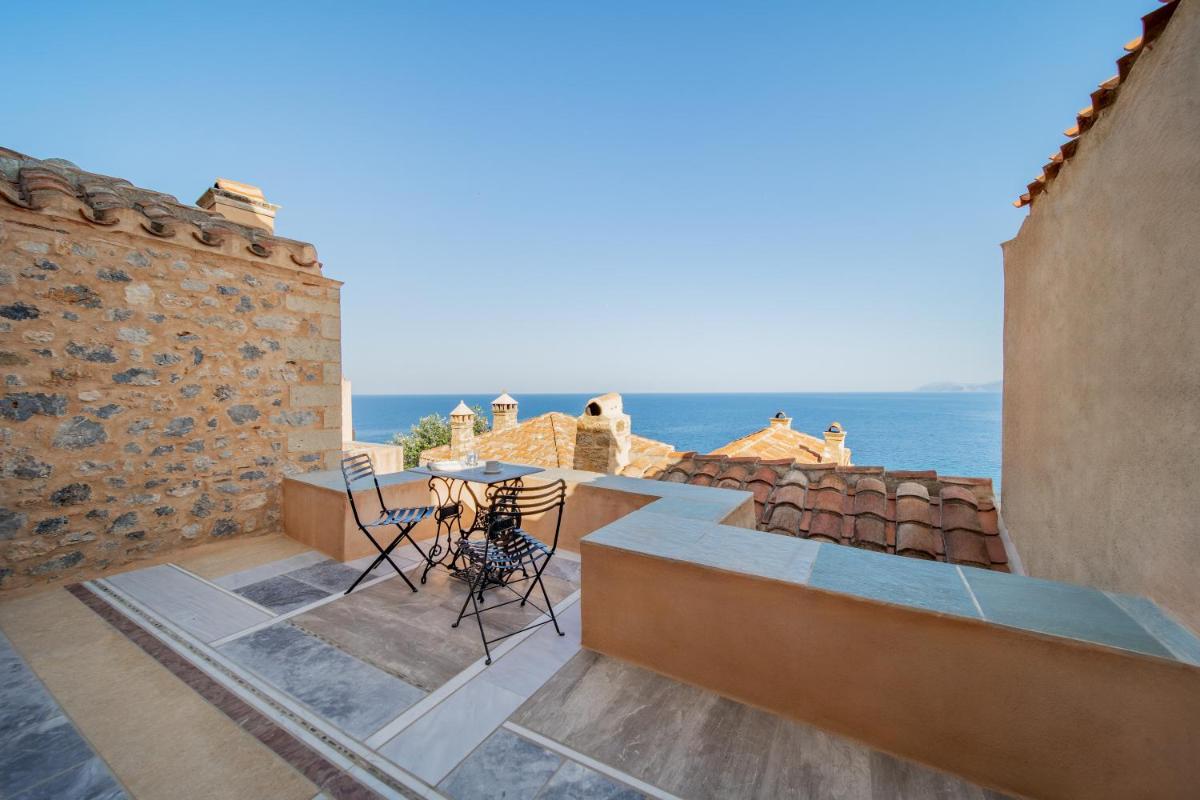 Bastione Malvasia Hotel (ex New Malvasia)