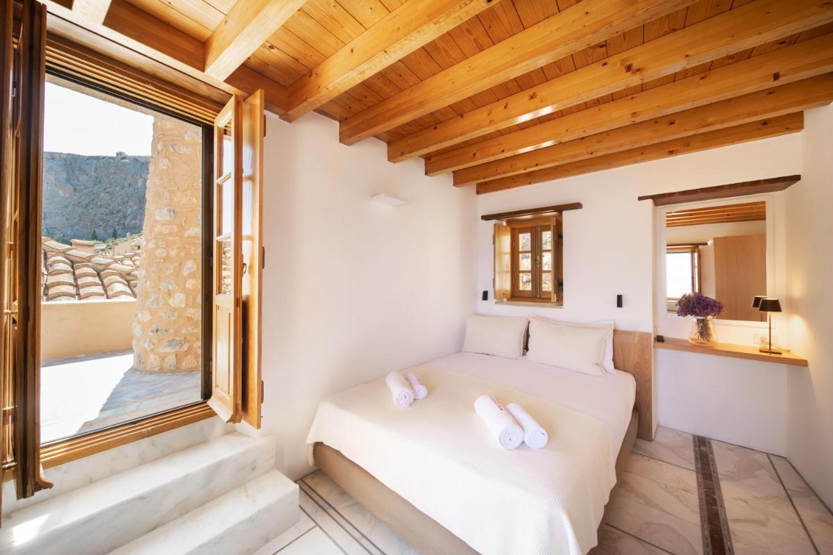 Bastione Malvasia Hotel (ex New Malvasia)