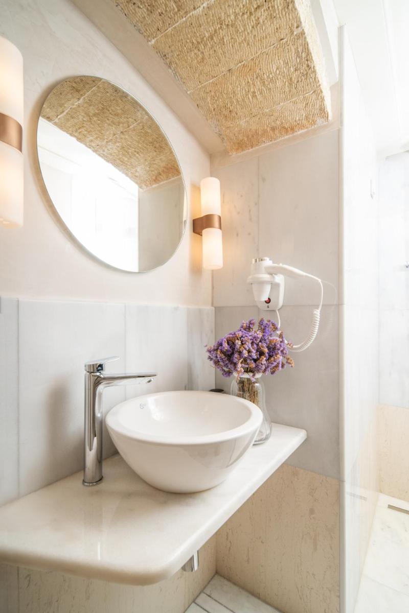 Bastione Malvasia Hotel (ex New Malvasia)