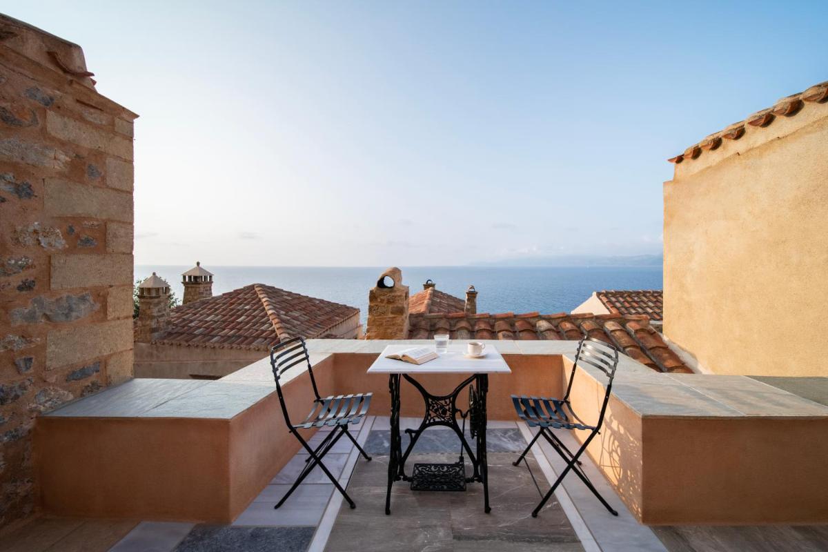 Bastione Malvasia Hotel (ex New Malvasia)