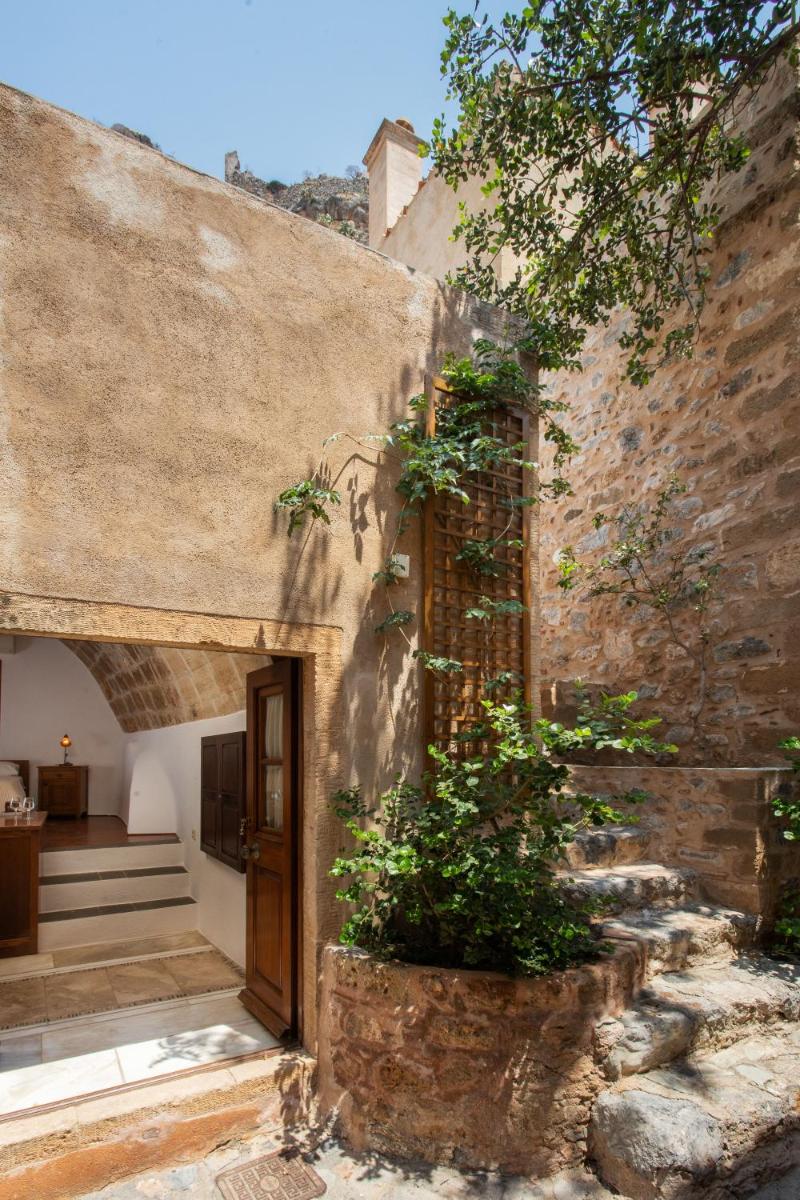 Bastione Malvasia Hotel (ex New Malvasia)