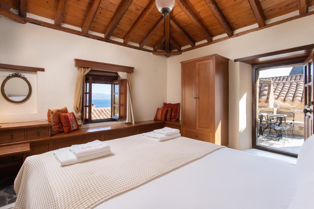 Bastione Malvasia Hotel (ex New Malvasia)