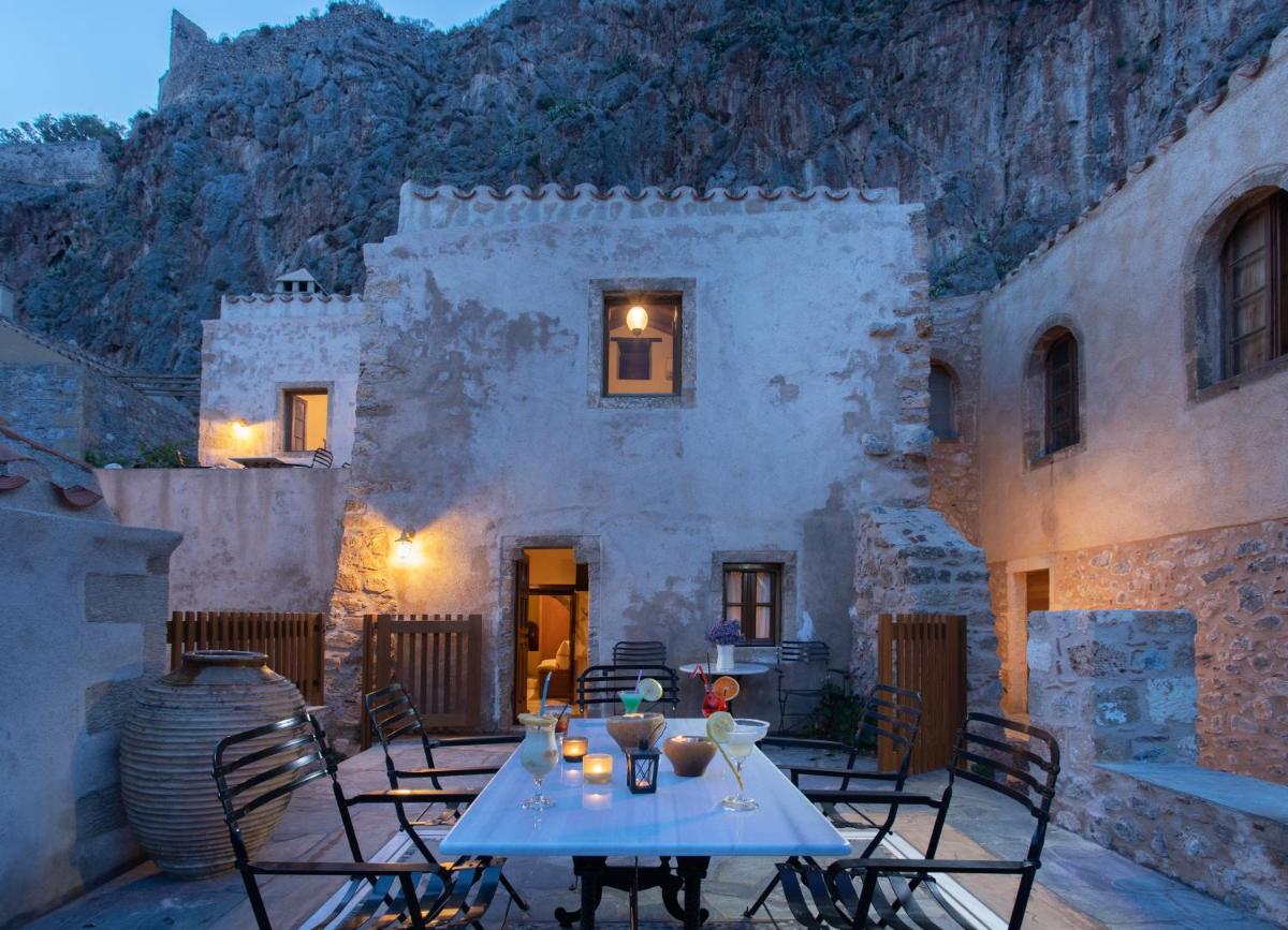 Bastione Malvasia Hotel (ex New Malvasia)