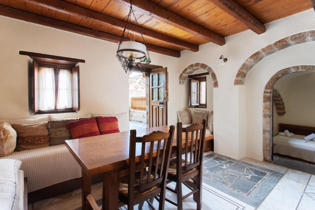 Bastione Malvasia Hotel (ex New Malvasia)