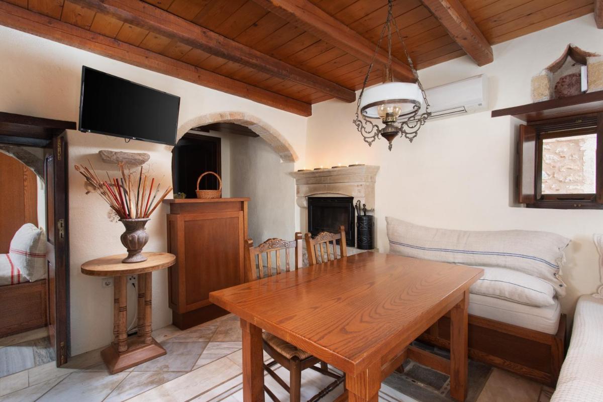 Bastione Malvasia Hotel (ex New Malvasia)