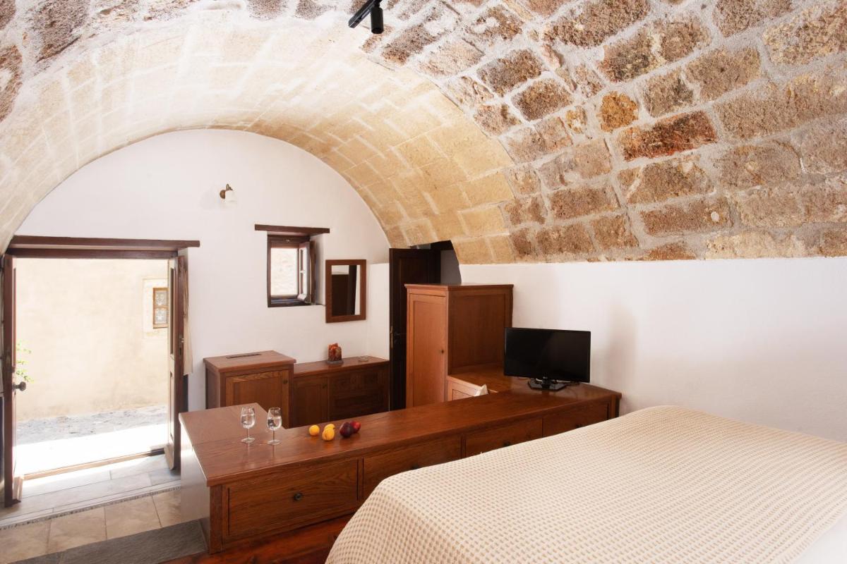Bastione Malvasia Hotel