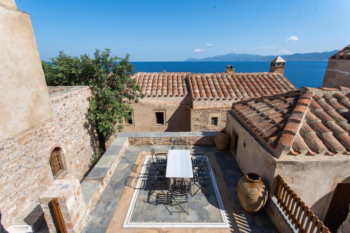 Bastione Malvasia Hotel
