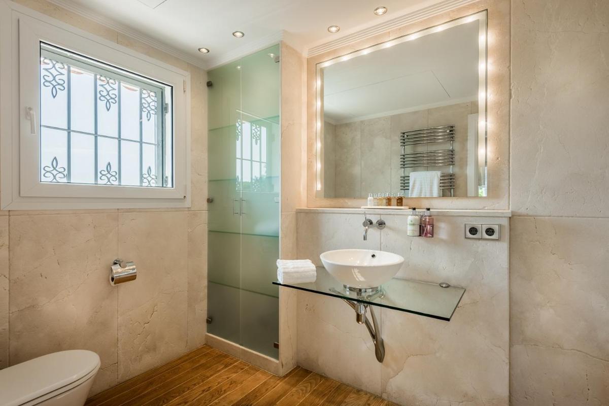 The Residence by the Beach House Marbella