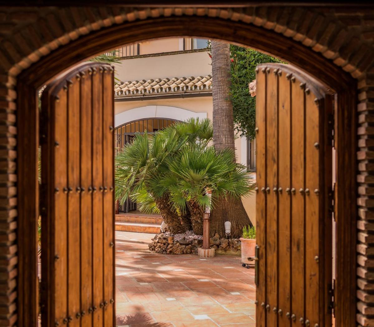 The Residence by the Beach House Marbella