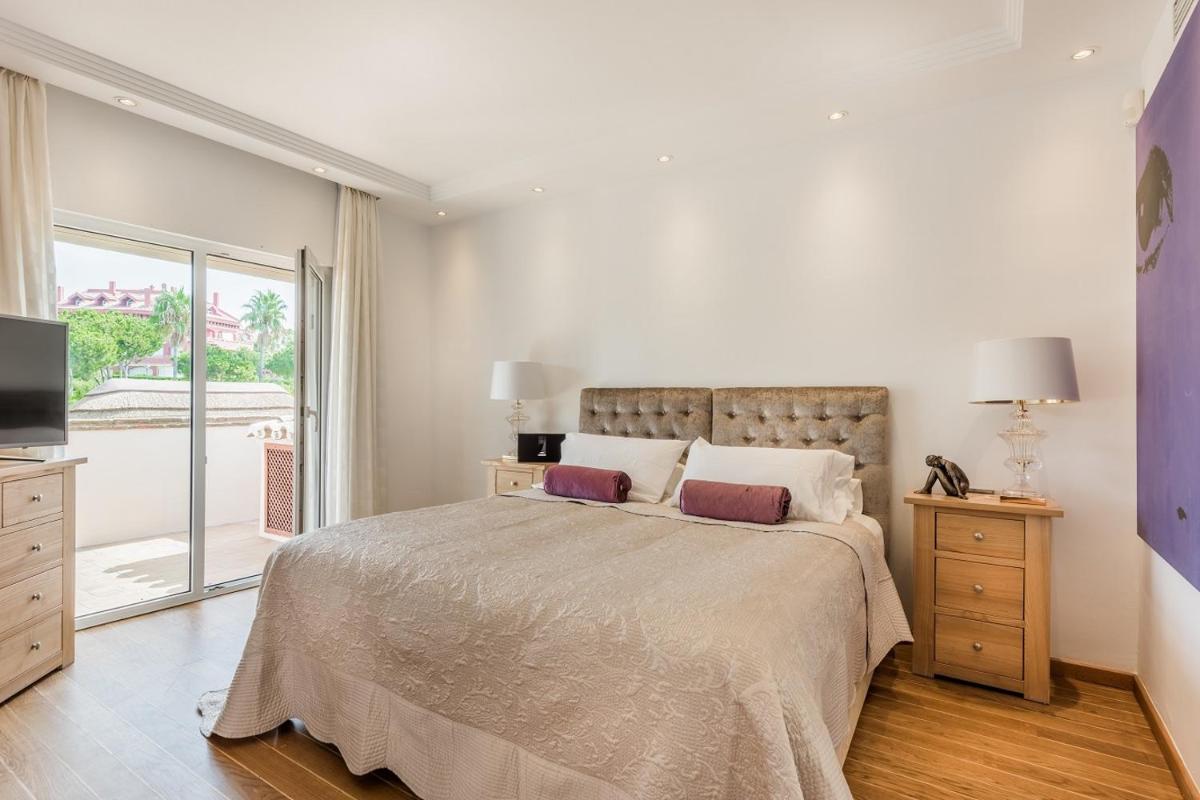 The Residence by the Beach House Marbella
