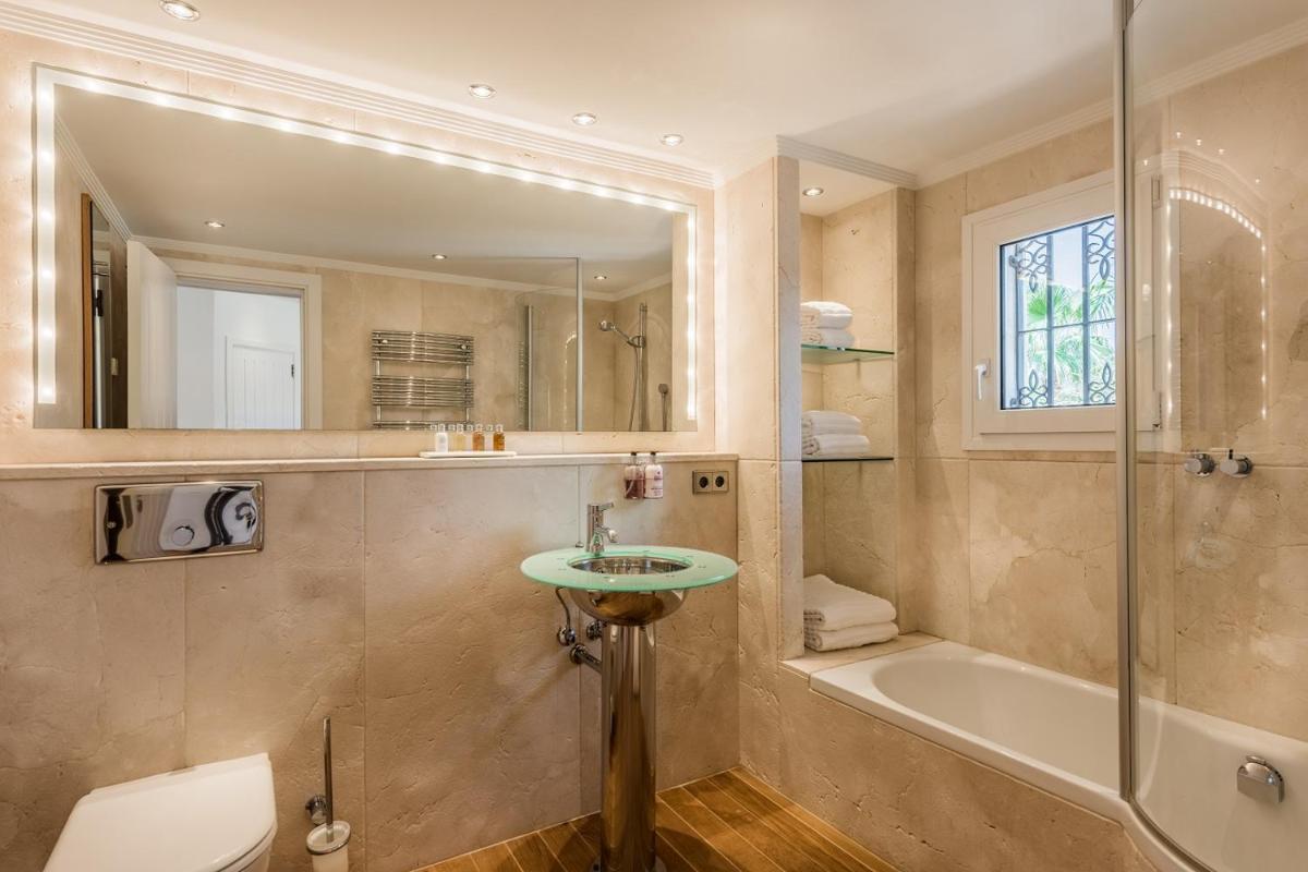 The Residence by the Beach House Marbella