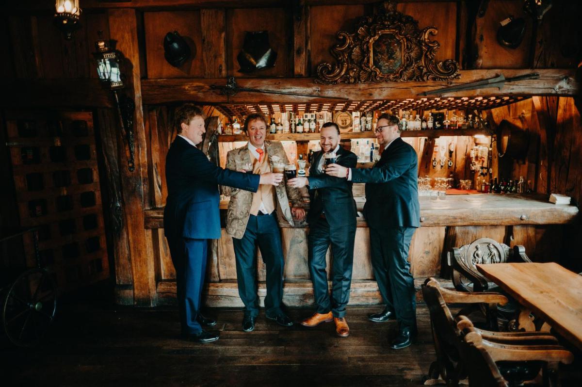 Belleek Castle, Ballina