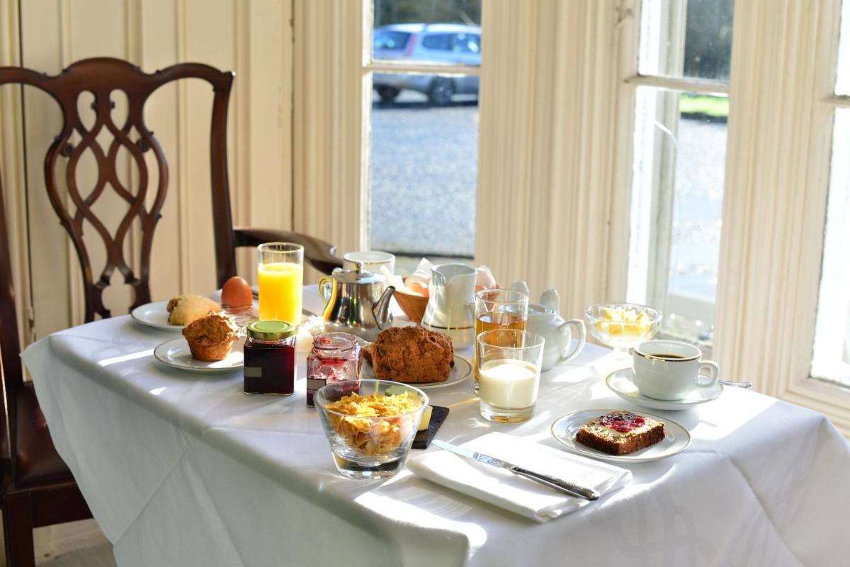 Belleek Castle, Ballina