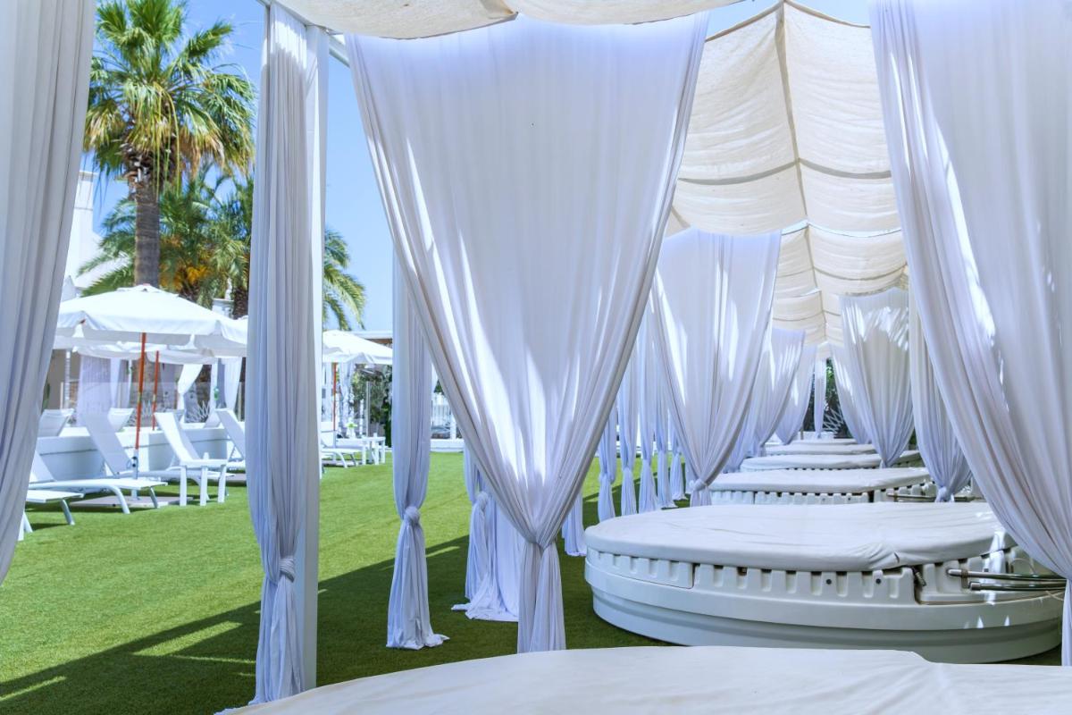 Bianco Riccio Suite Hotel