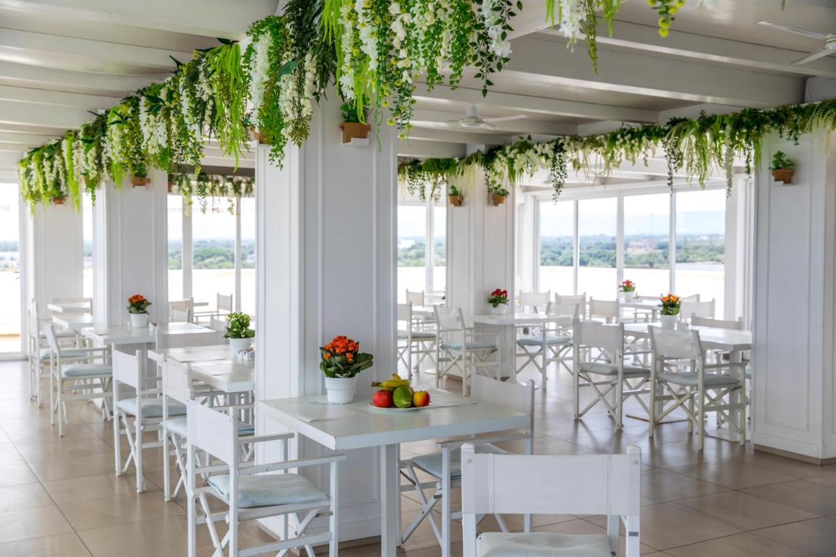 Bianco Riccio Suite Hotel