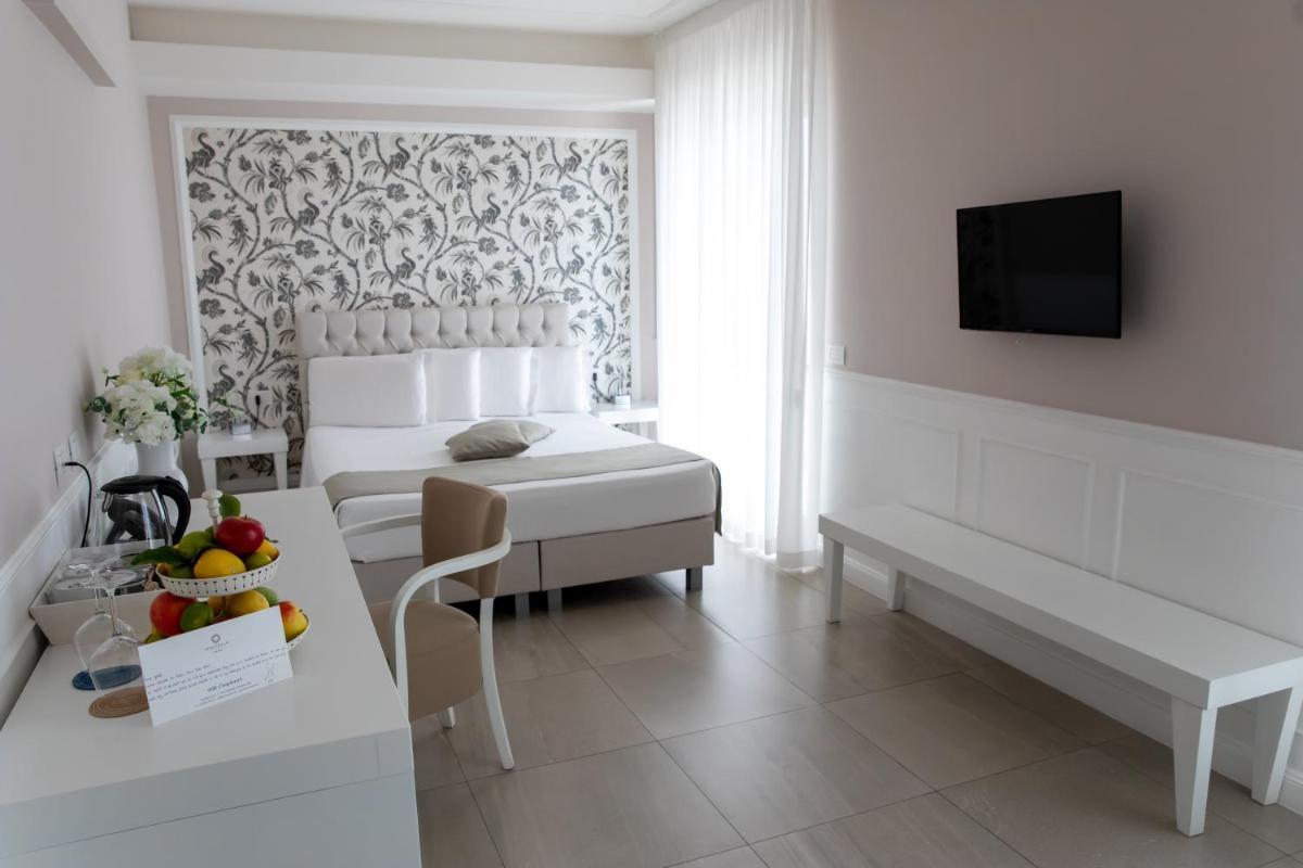 Bianco Riccio Suite Hotel