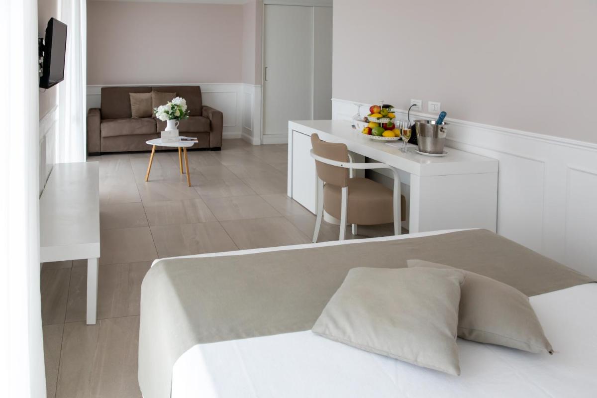 Bianco Riccio Suite Hotel