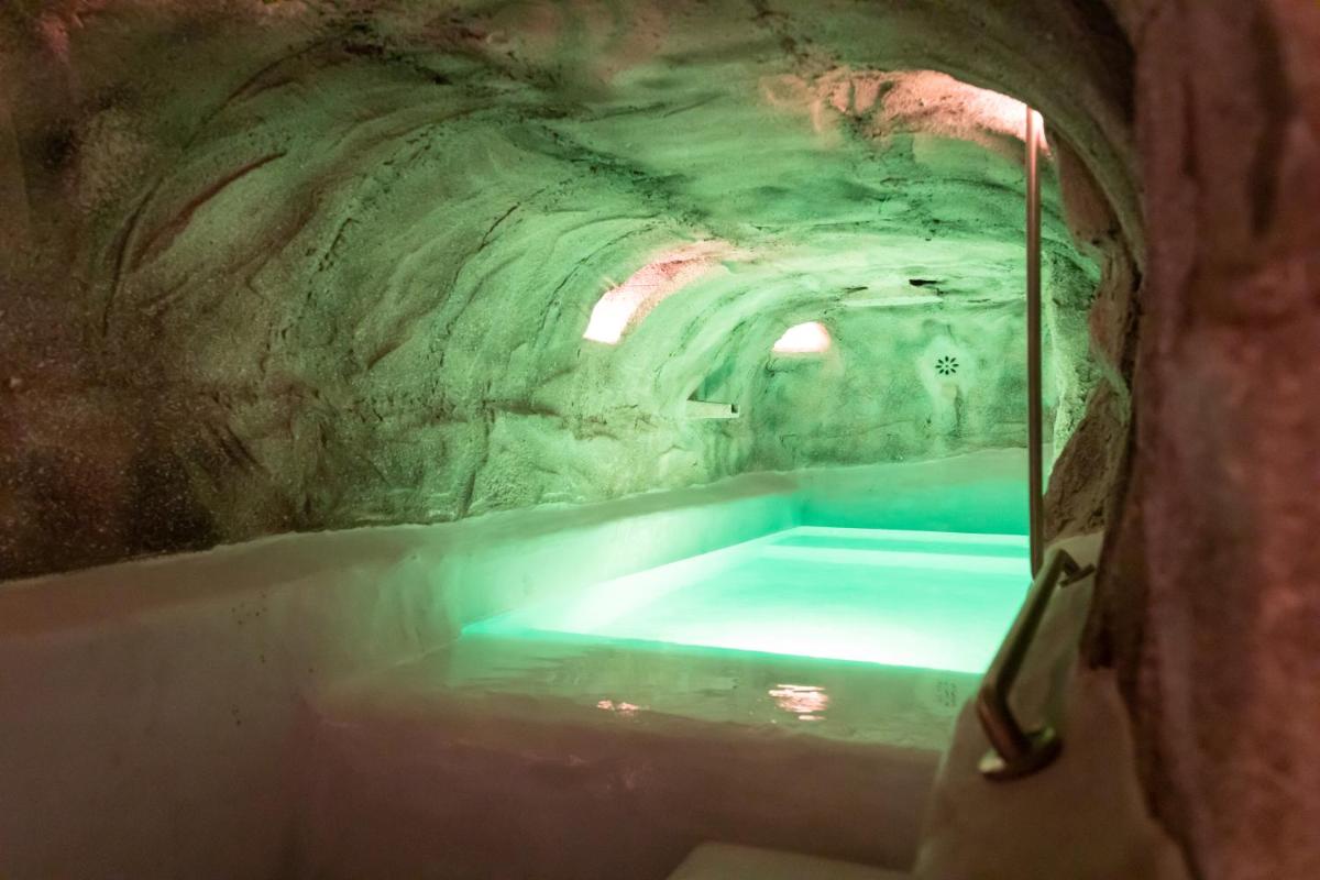 Bianco Riccio Suite Hotel