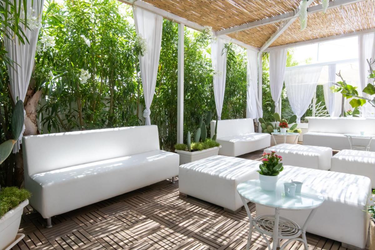 Bianco Riccio Suite Hotel