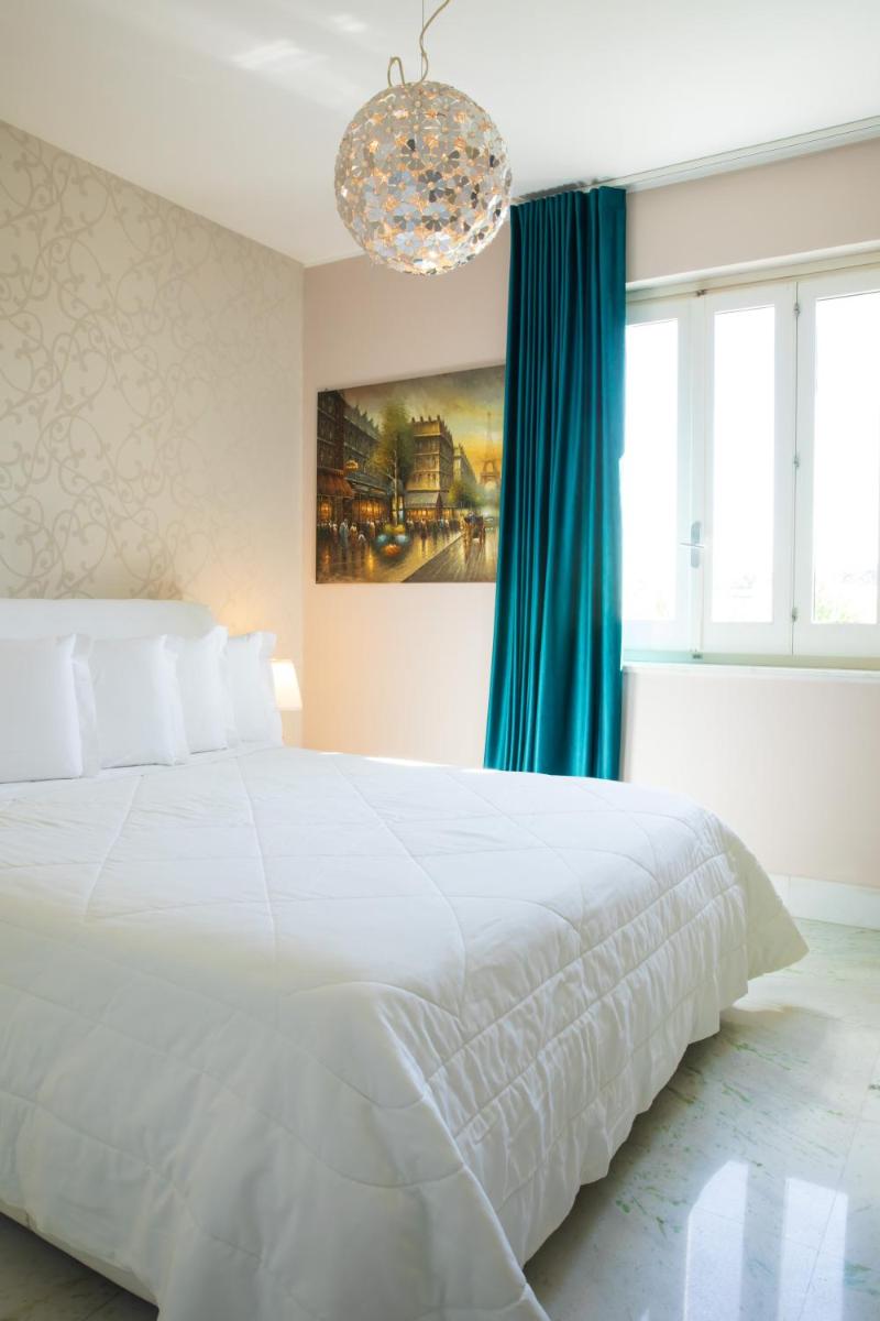 Bianco Riccio Suite Hotel
