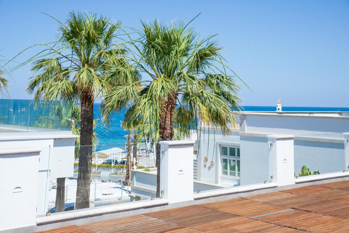 Bianco Riccio Suite Hotel