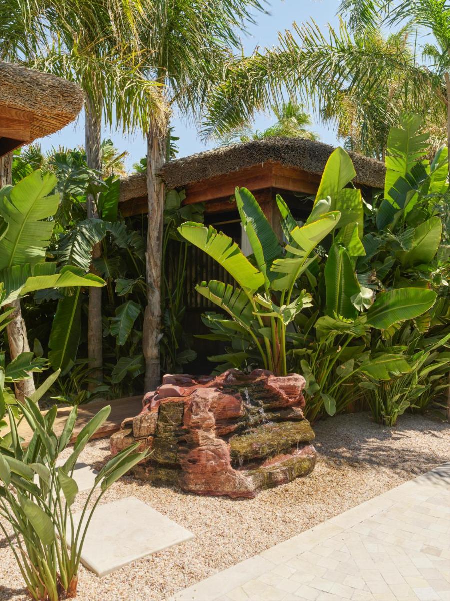 Biblos Beach Resort Alaçatı