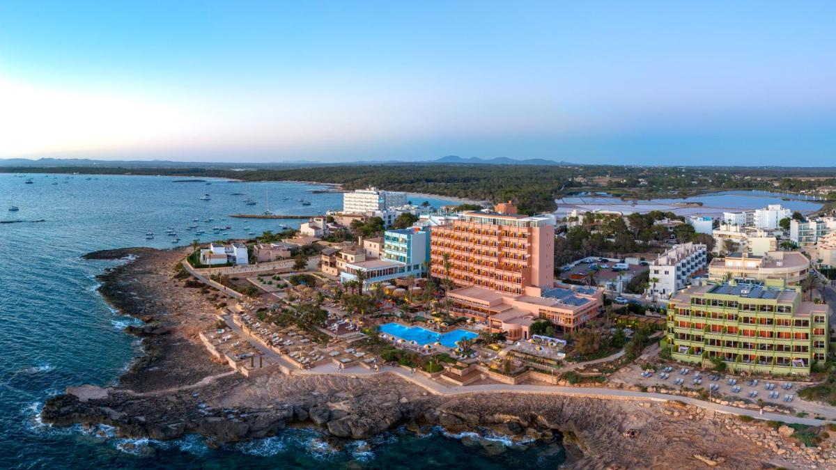 Bikini Island & Mountain Hotel Es Trenc -Adults only-