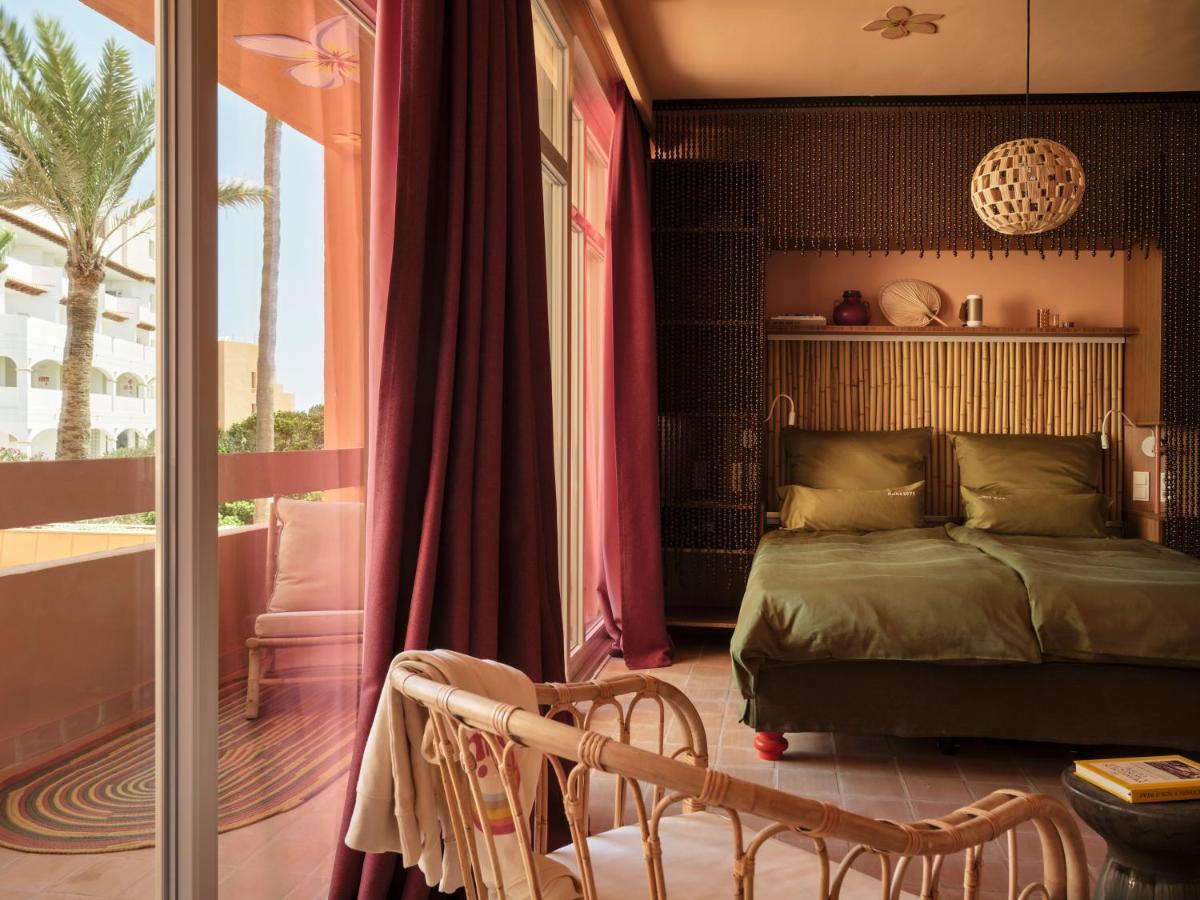 Bikini Island & Mountain Hotel Es Trenc -Adults only-