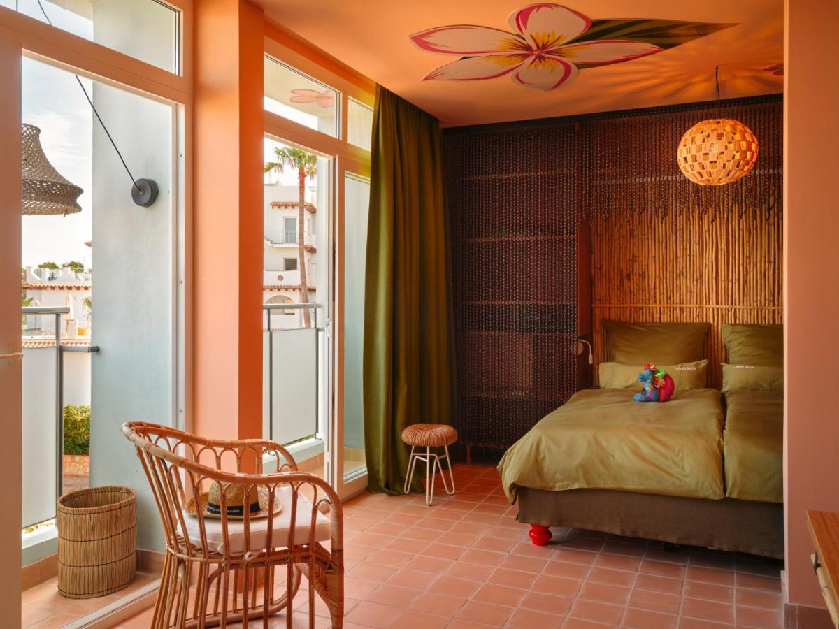 Bikini Island & Mountain Hotel Es Trenc -Adults only-