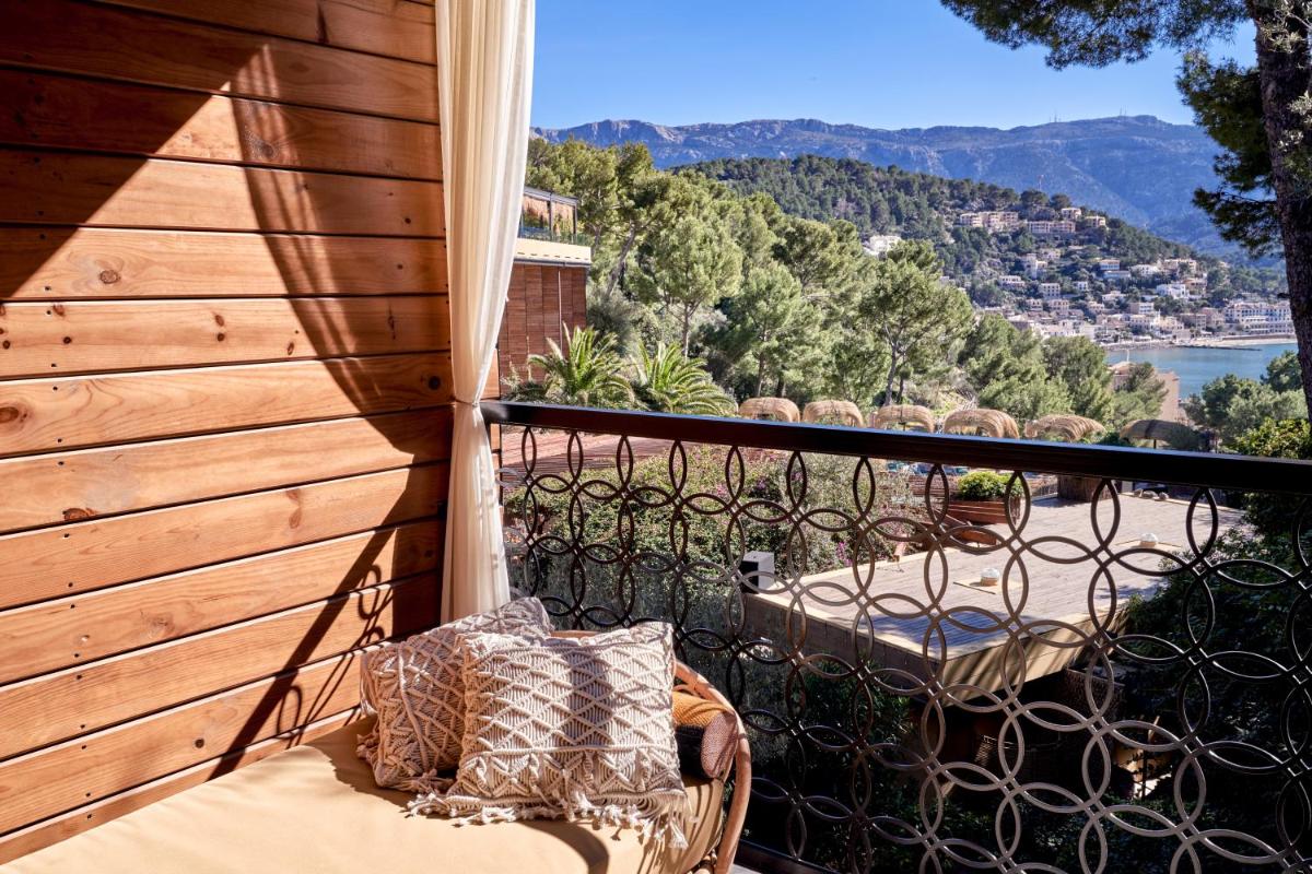 Bikini Island & Mountain Port de Soller Hotel 