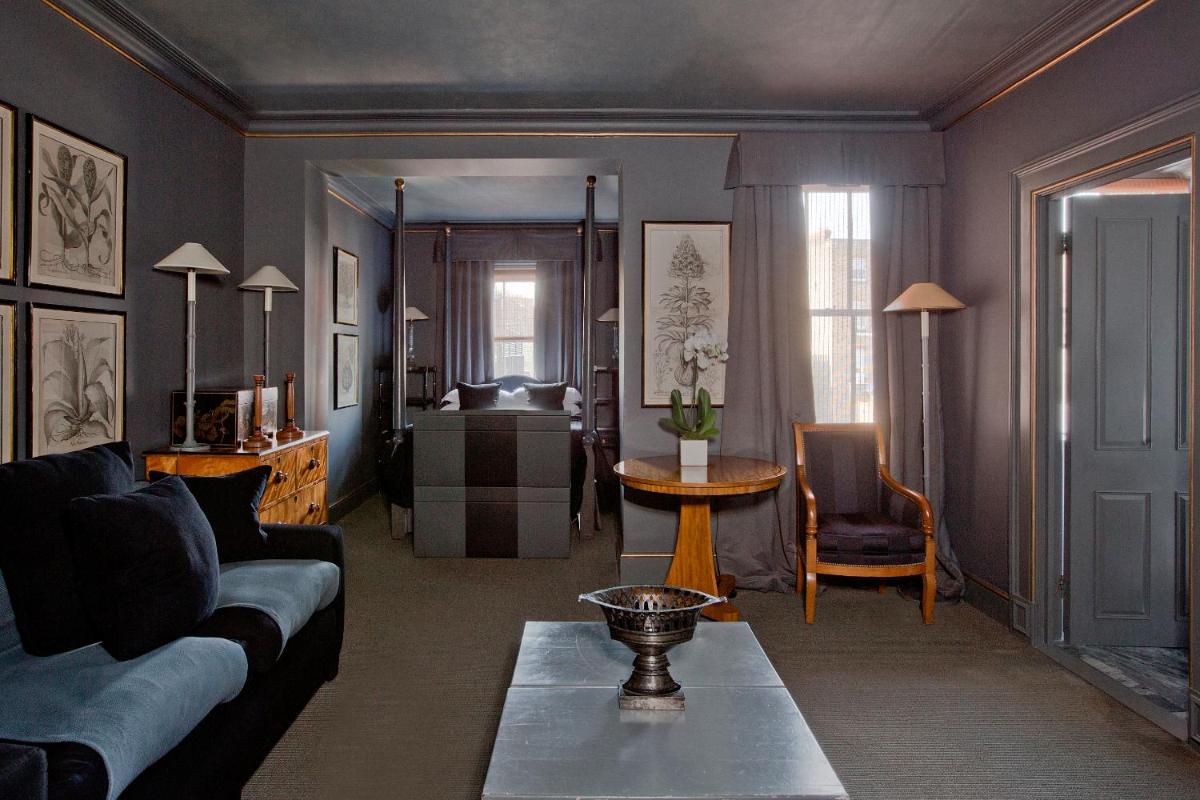 Blakes Hotel