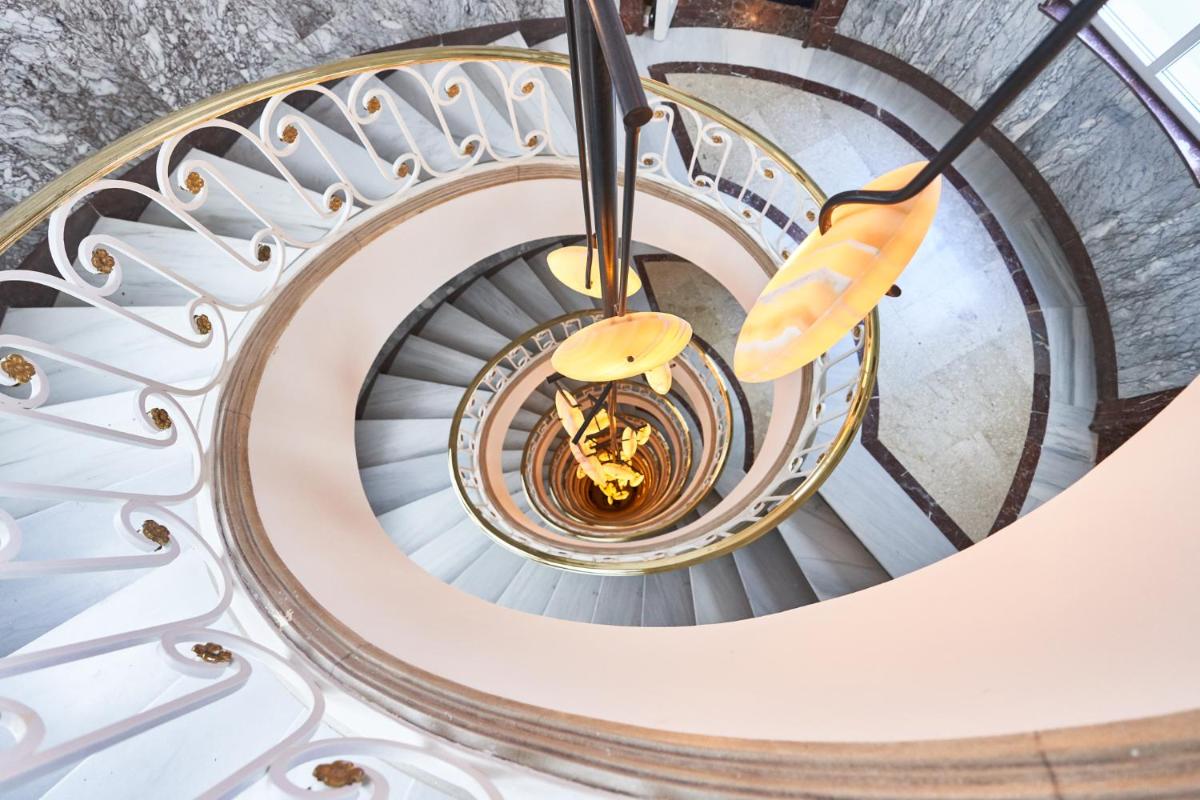 BLESS Madrid - The Leading Hotels of the World