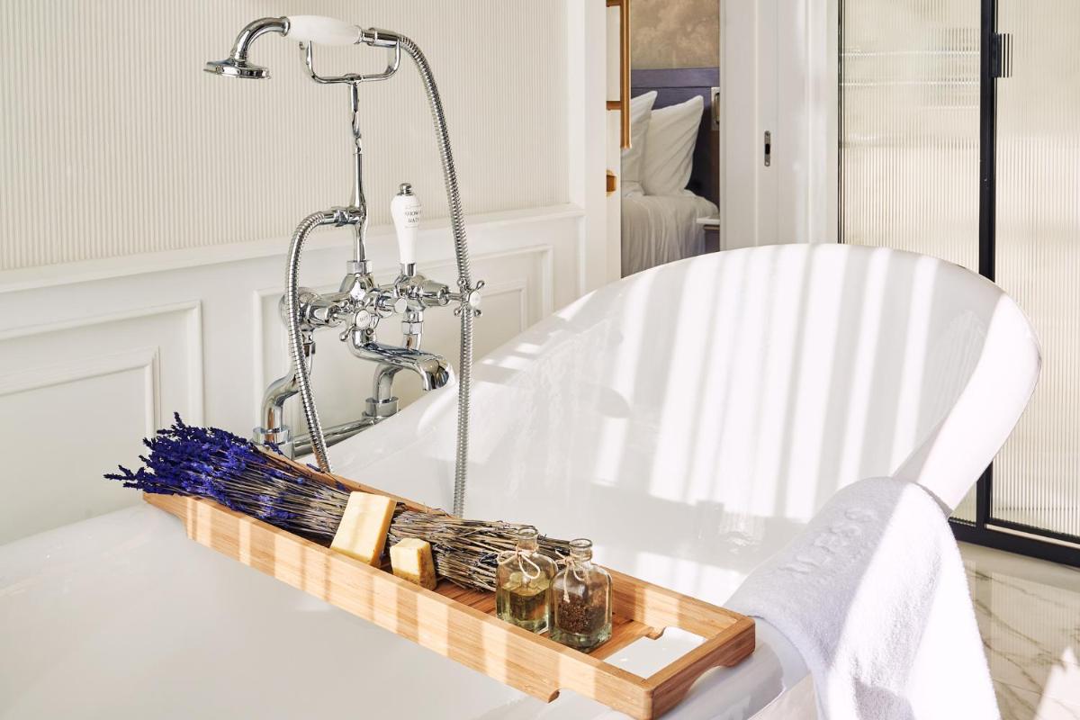BLESS Madrid - The Leading Hotels of the World