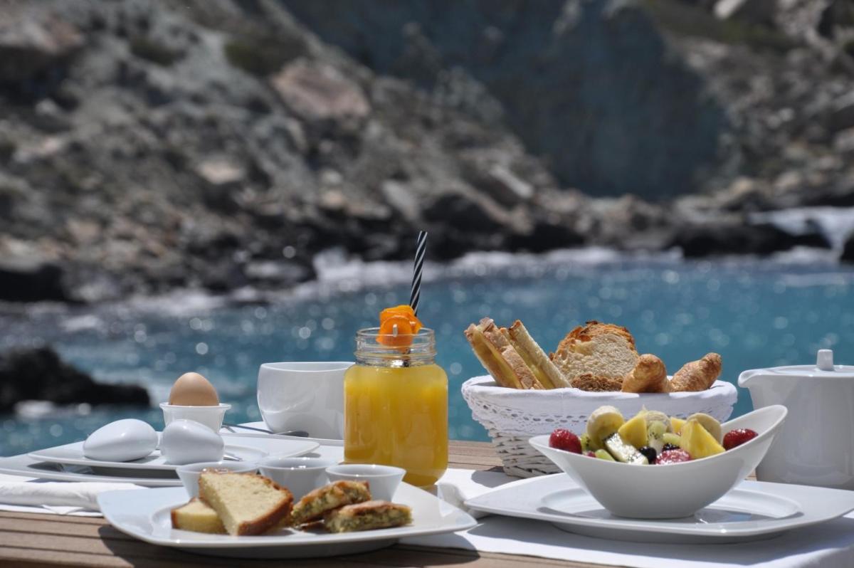 Blue Sand Boutique Hotel & Suites