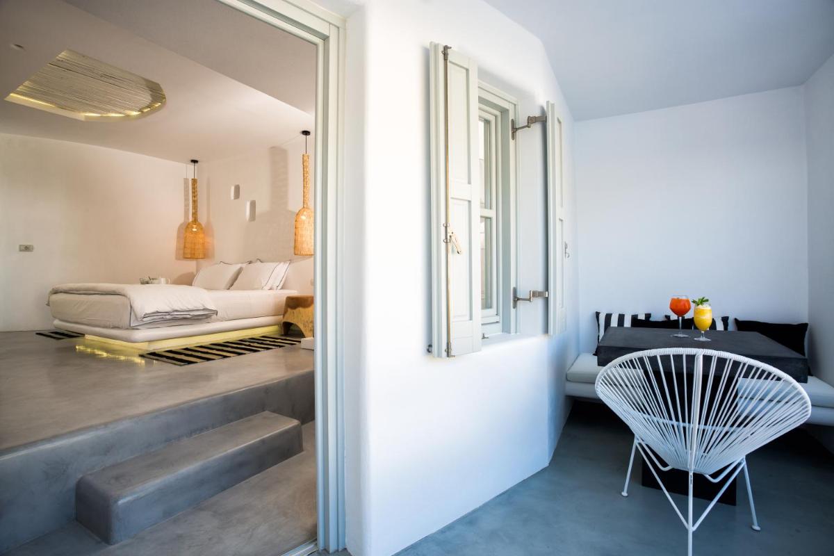 Blue Sand Boutique Hotel & Suites