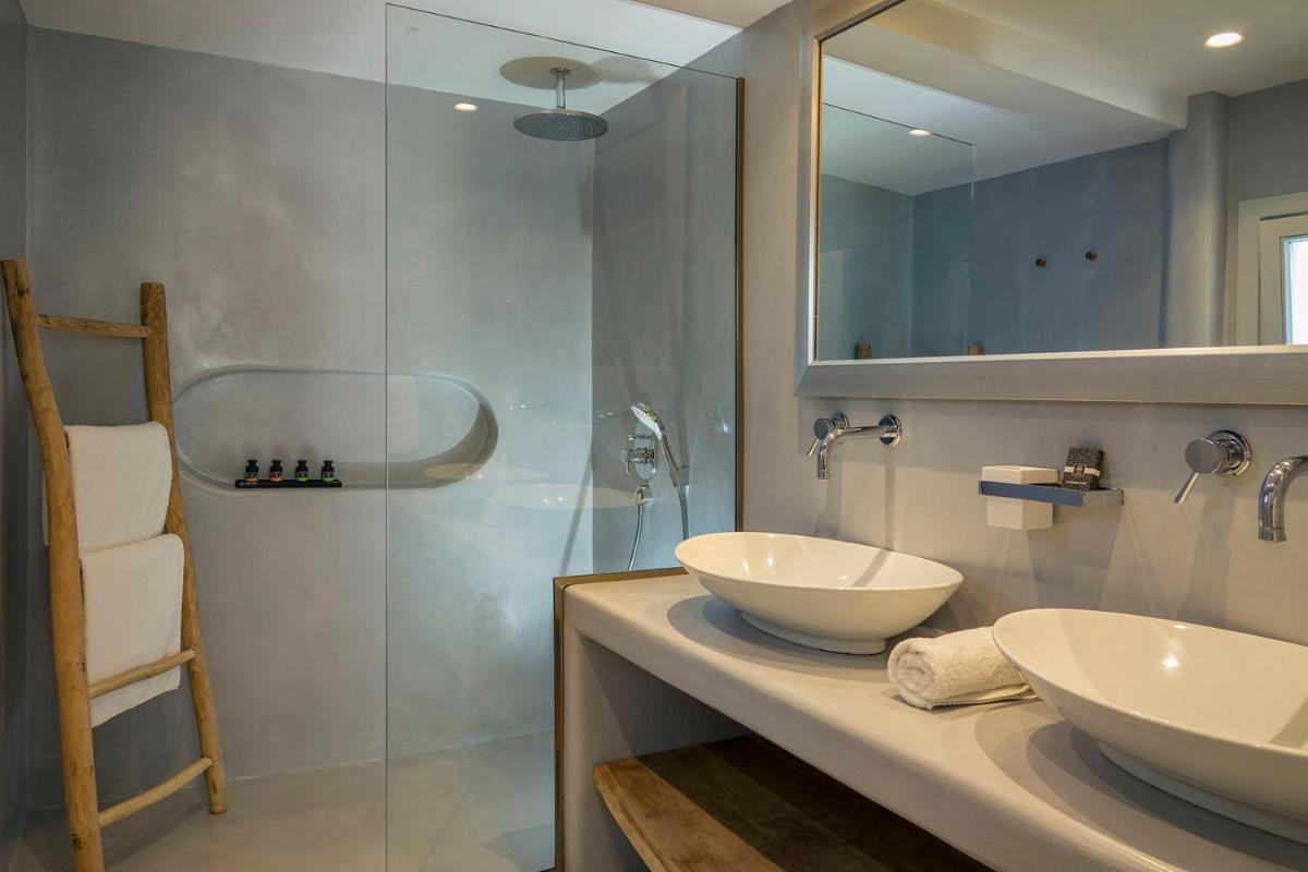 Blue Sand Boutique Hotel & Suites