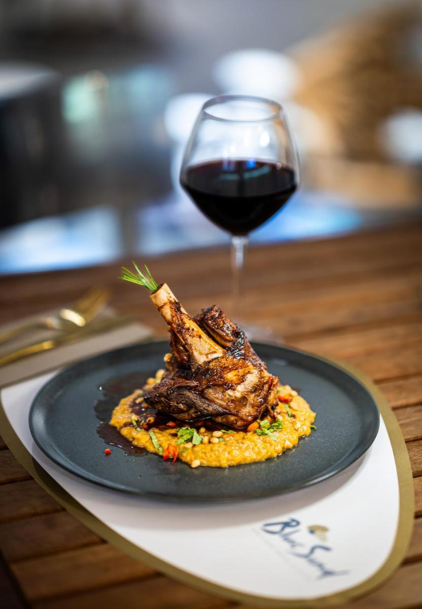 Blue Sand Boutique Hotel & Suites