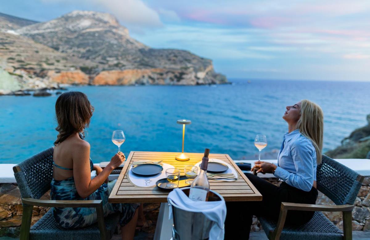 Blue Sand Boutique Hotel & Suites