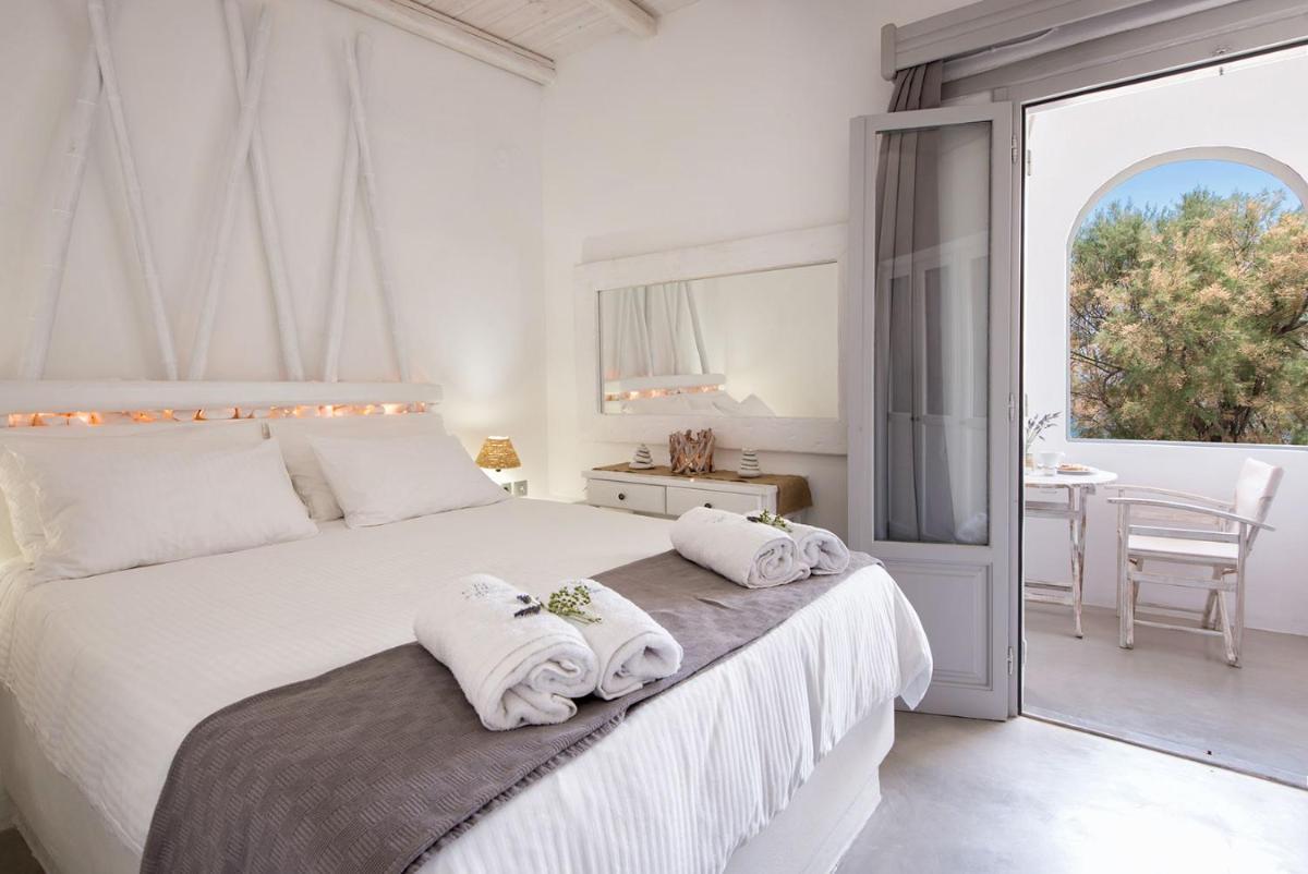 Blue Waves Suites & Apartments - To Kyma