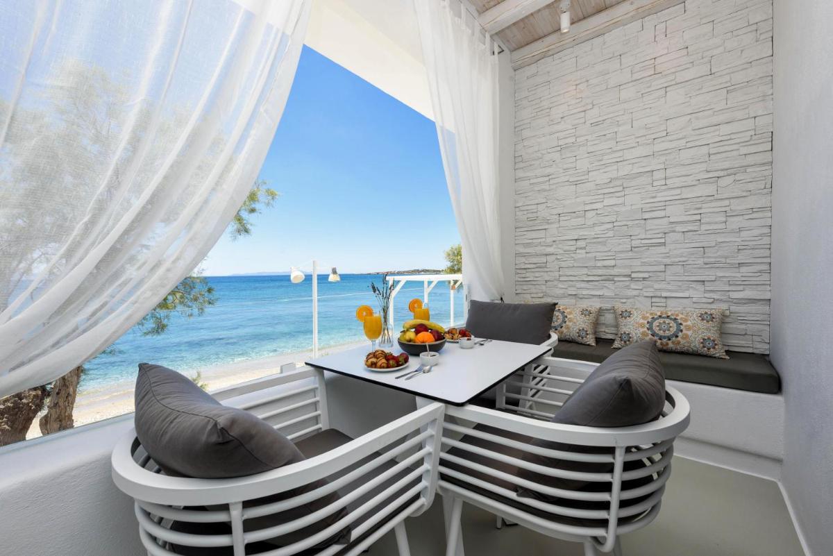 Blue Waves Suites & Apartments - To Kyma