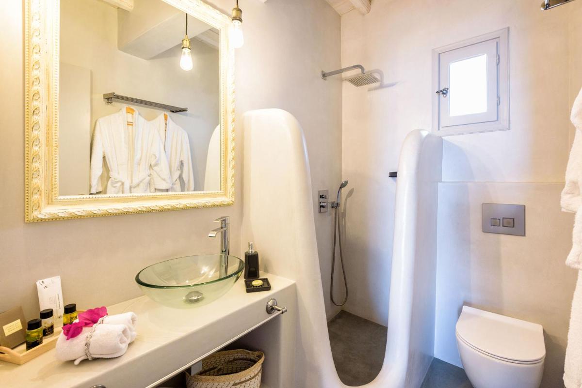 Blue Waves Suites & Apartments - To Kyma