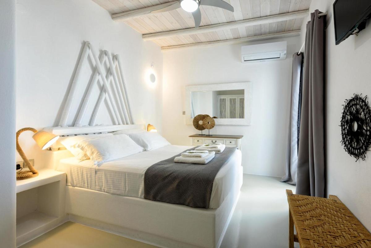 Blue Waves Suites & Apartments - To Kyma